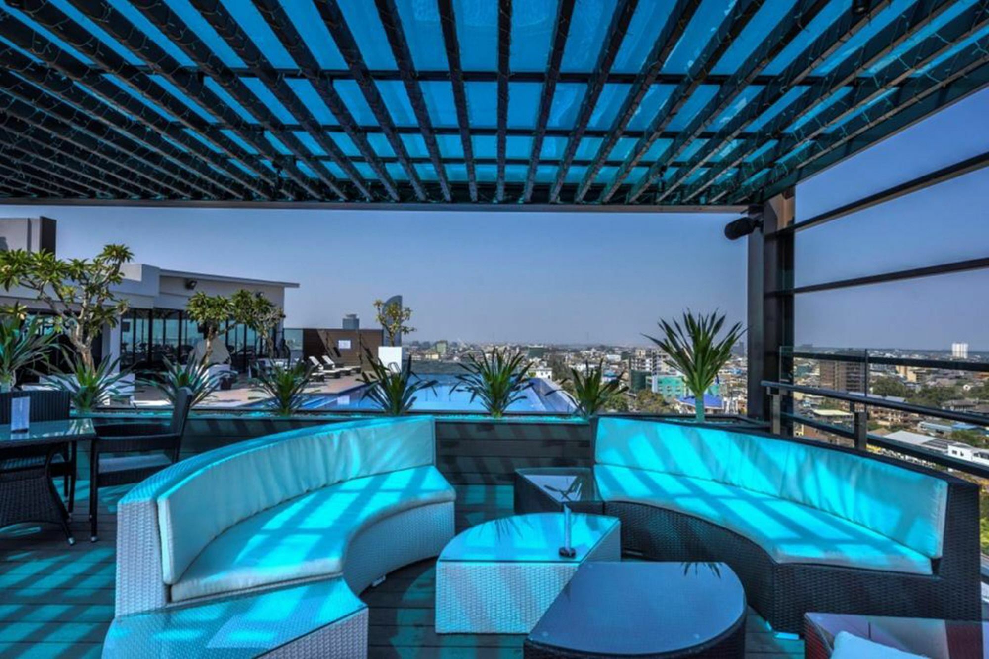 Maline Exclusive Serviced Apartments بنوم بنه المظهر الخارجي الصورة