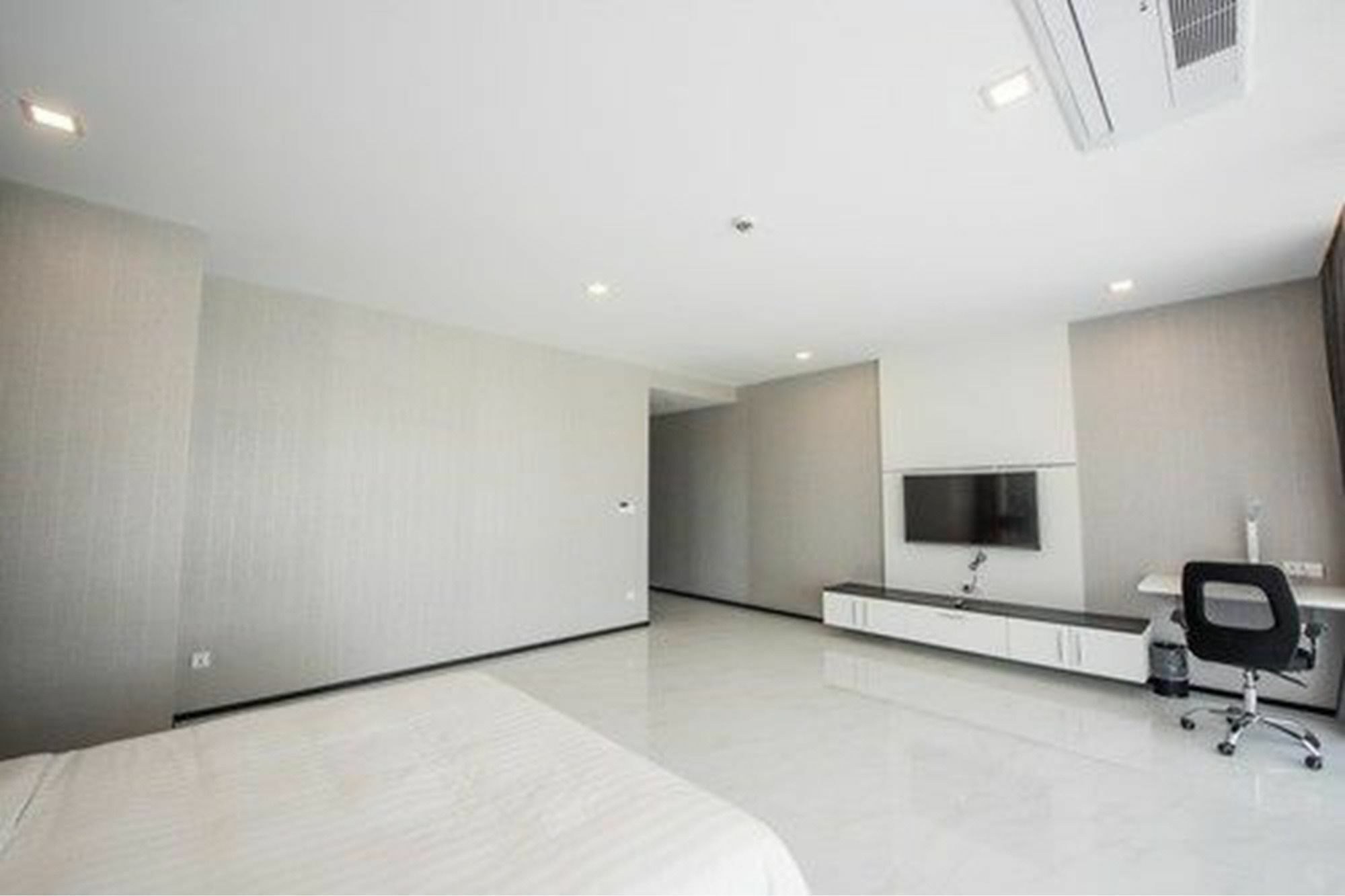 Maline Exclusive Serviced Apartments بنوم بنه المظهر الخارجي الصورة